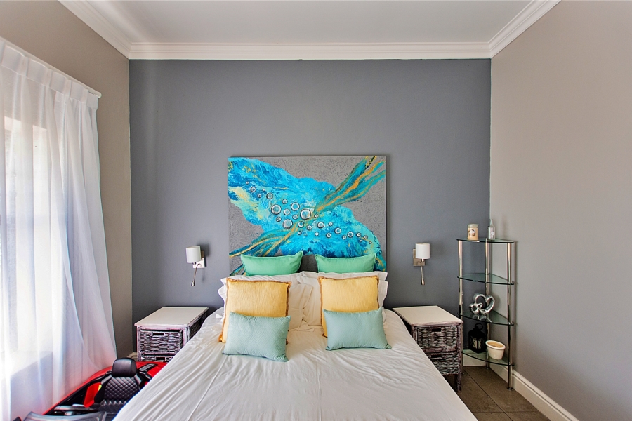 5 Bedroom Property for Sale in Myburgh Park Western Cape